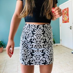 Loft Bodycon Mini Skirt (WEARS XS/SMALL)